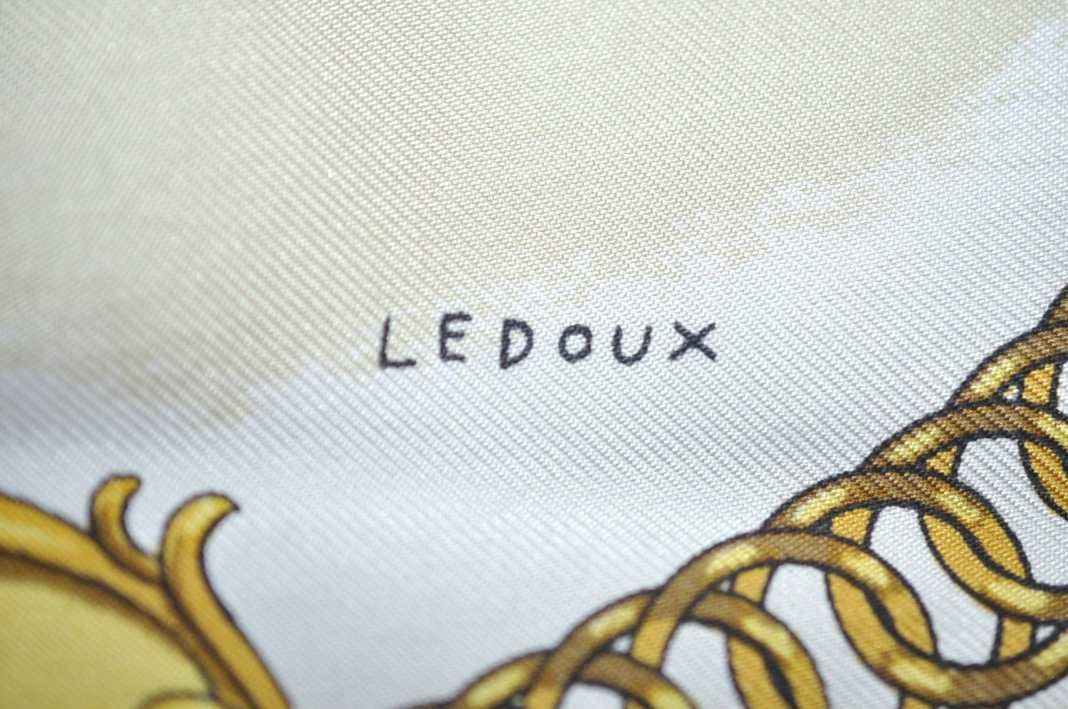 Authentic HERMES Carre 90 Scarf 