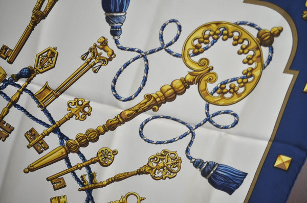 Authentic HERMES Carre 90 Scarf "LES CLES" Silk Navy K5806