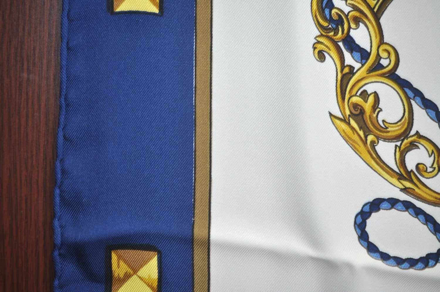 Authentic HERMES Carre 90 Scarf 