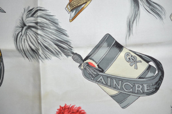 Authentic HERMES Carre 90 Scarf "CASQUES ET COIFFURES" Silk Green K5807