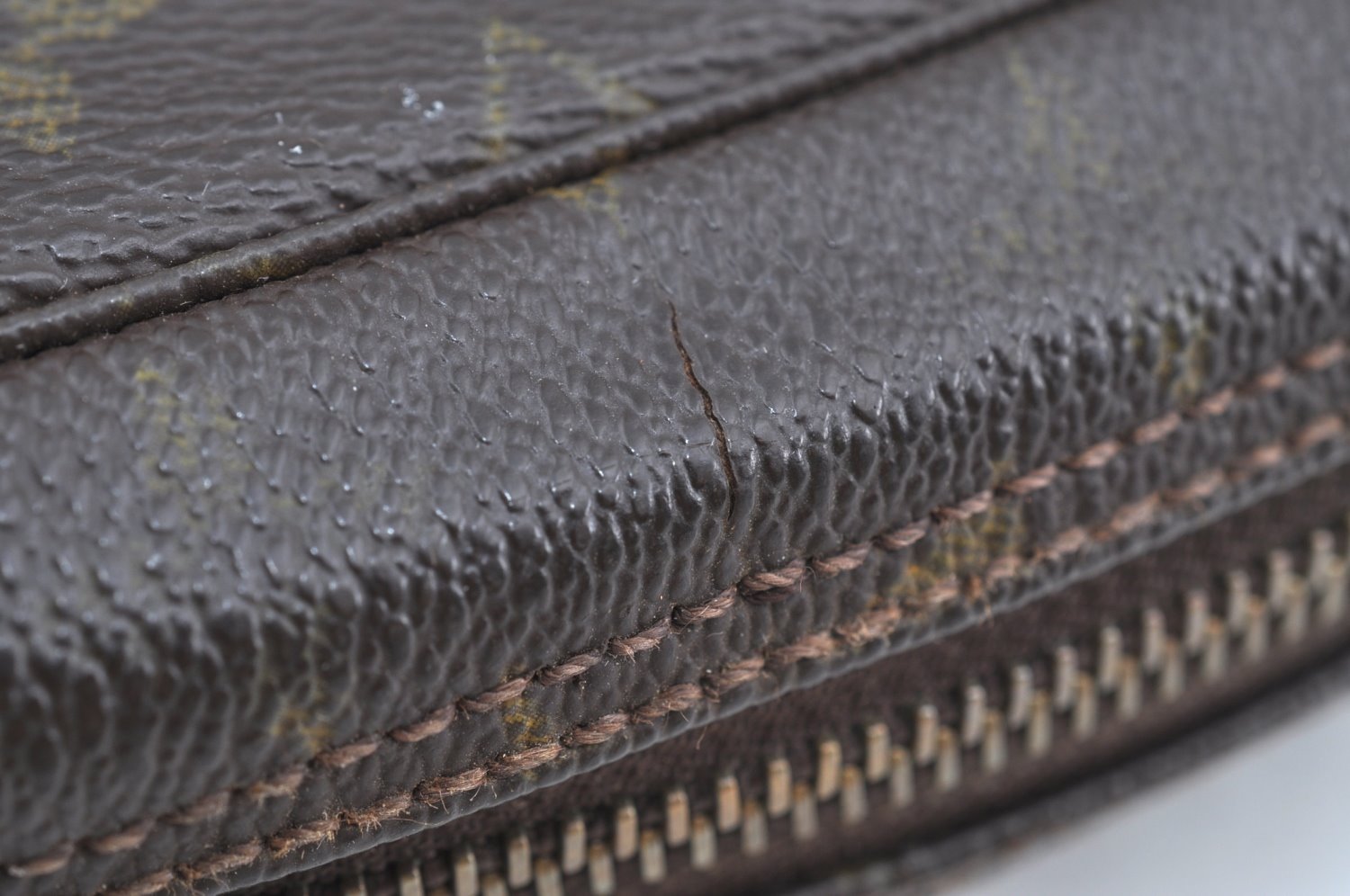 Auth Louis Vuitton Monogram Trousse Toilette 23 Clutch Bag M47524 LV Junk K5846