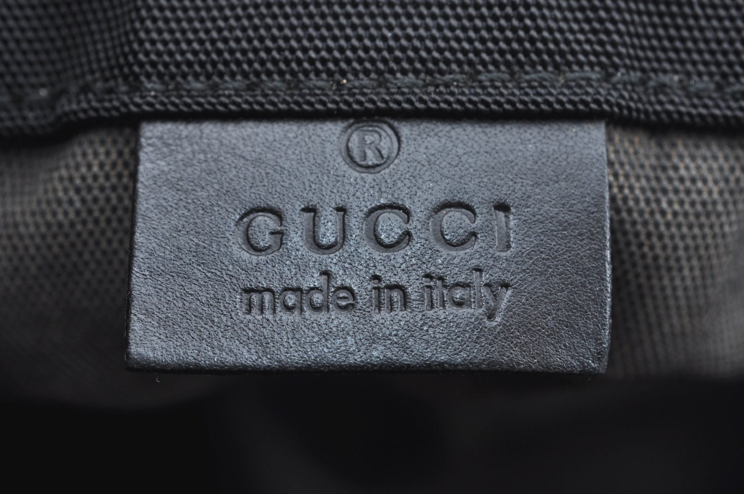 Authentic GUCCI Vintage Drawstring Pouch Purse Nylon Leather Black K5936