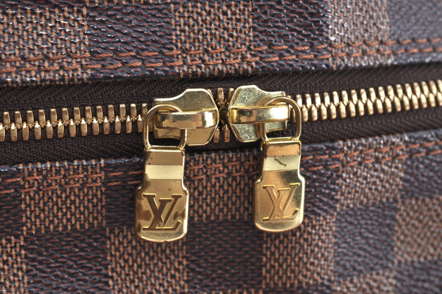 Authentic Louis Vuitton Damier Naviglio Shoulder Cross Body Bag N45255 LV K5945