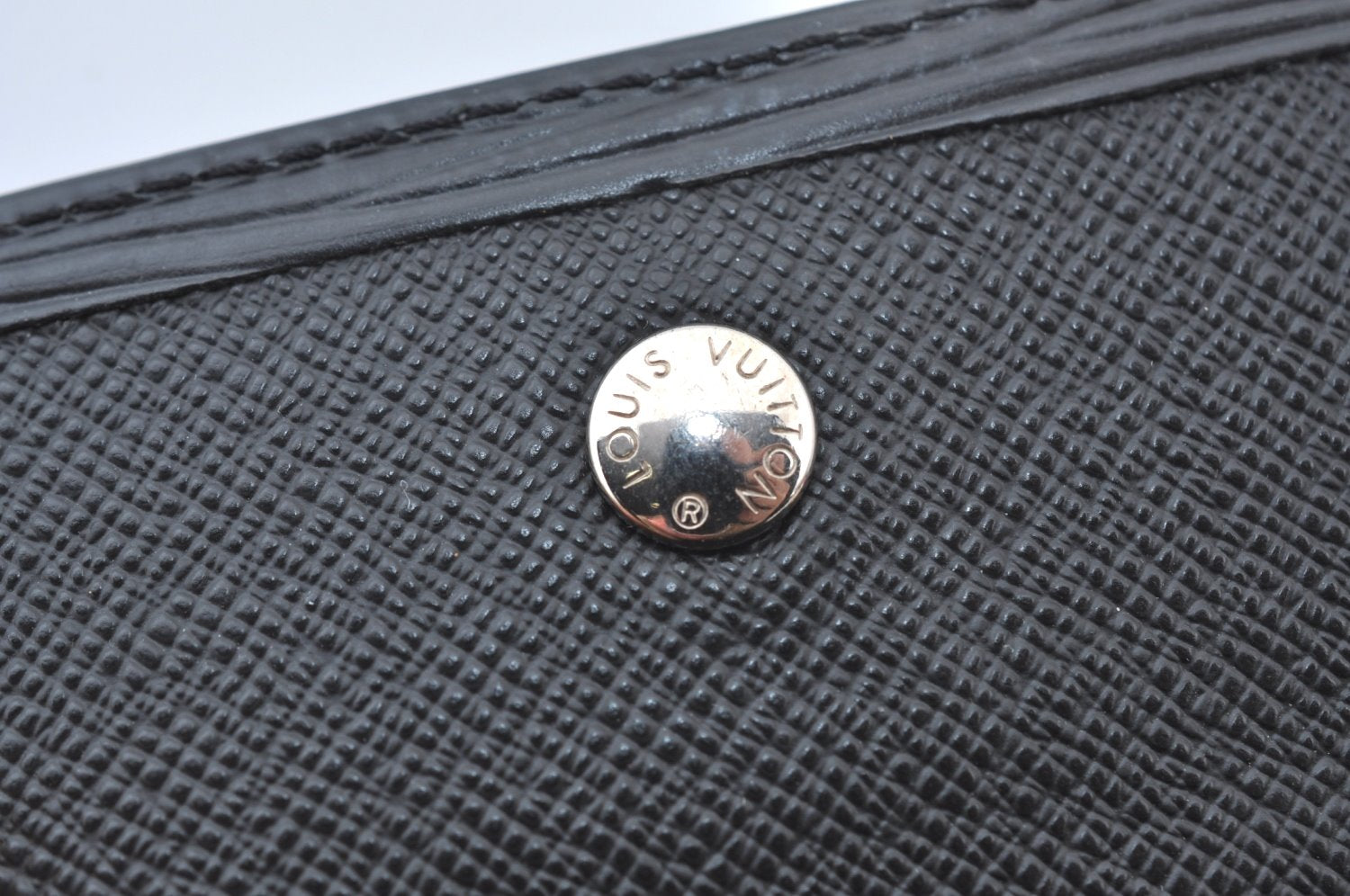 Authentic Louis Vuitton Epi Multicles 6 Key Case Black M63812 LV Box K5958