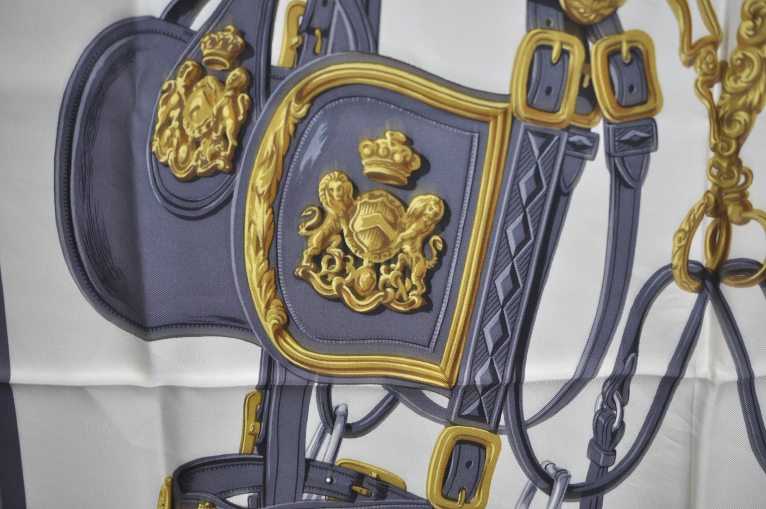 Authentic HERMES Carre 90 Scarf 