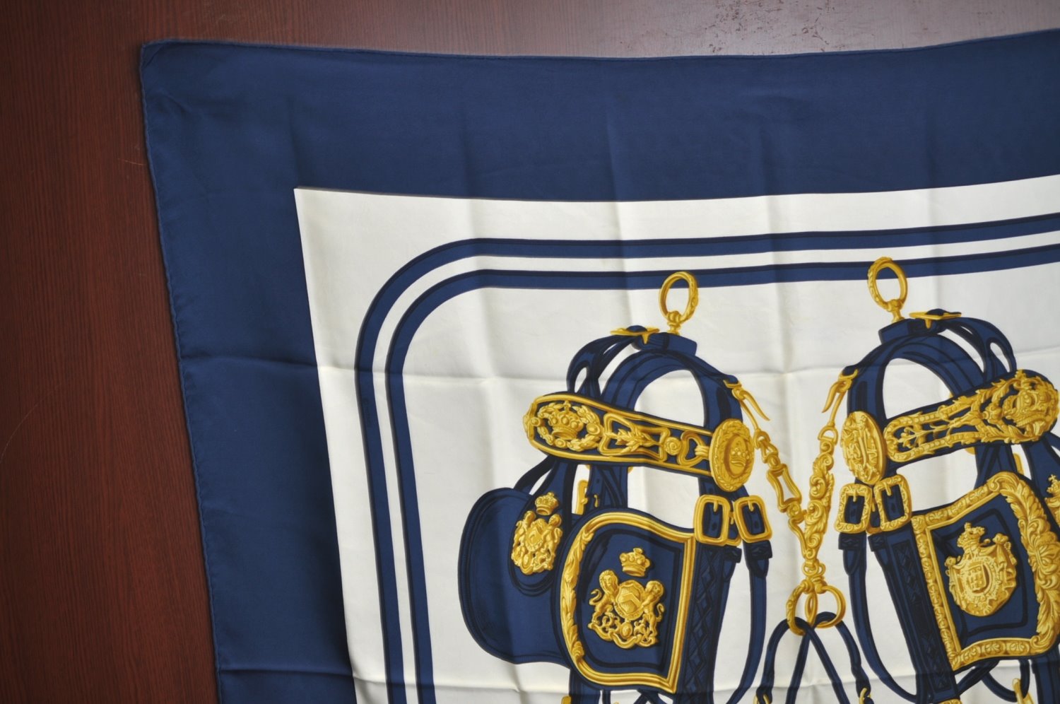 Authentic HERMES Carre 90 Scarf 