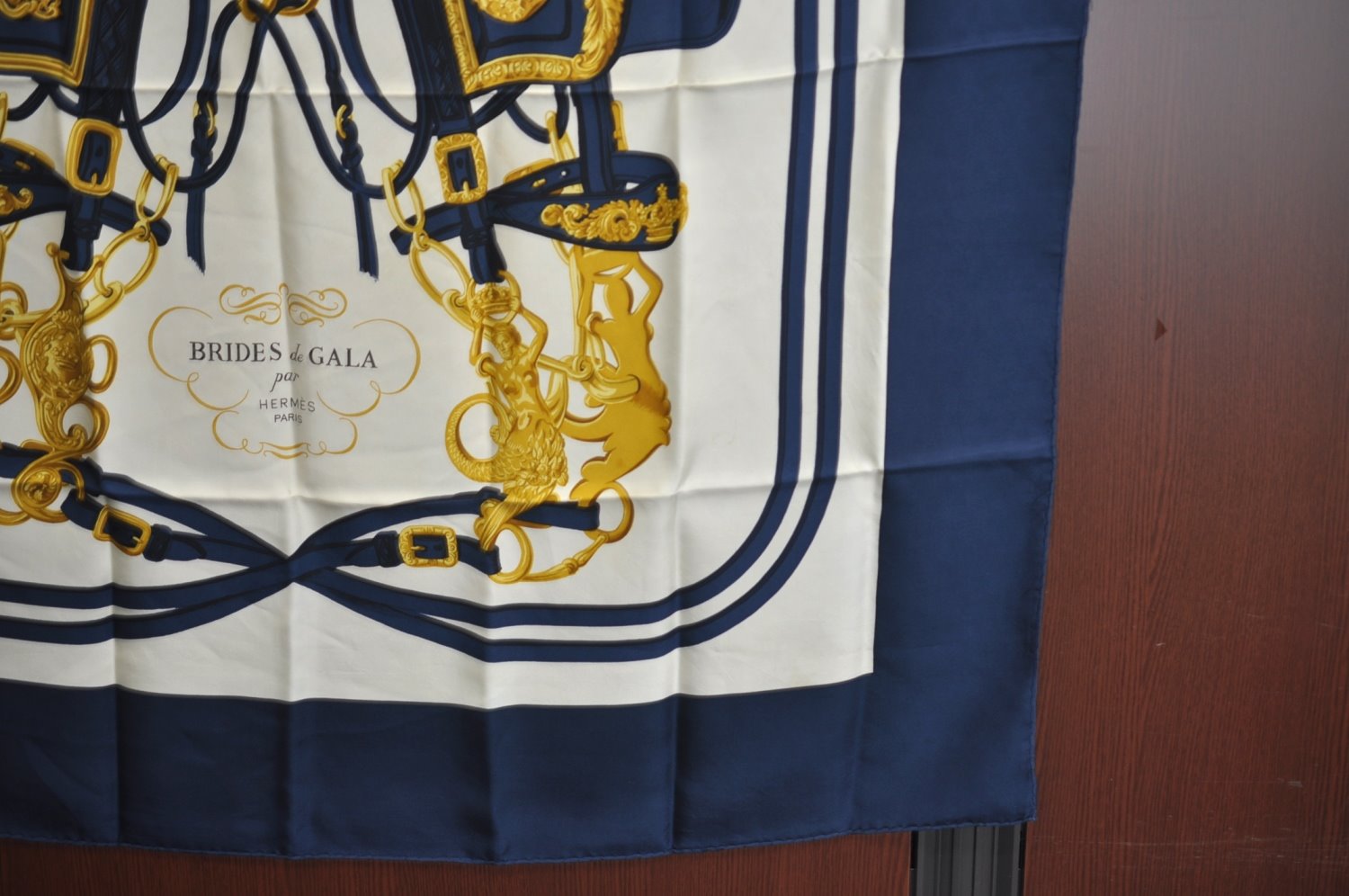 Authentic HERMES Carre 90 Scarf 