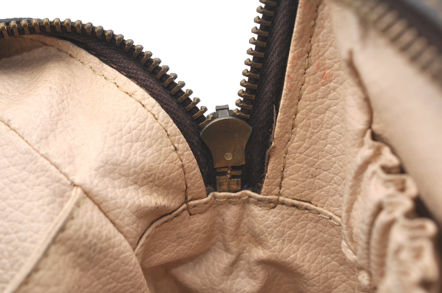 Auth Louis Vuitton Monogram Trousse Toilette 28 Clutch Bag M47522 LV Junk K5976