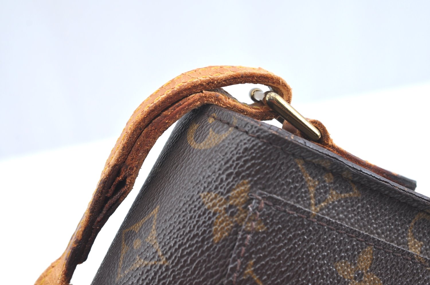 Authentic Louis Vuitton Monogram Saint Cloud PM M51244 Shoulder Bag Junk K6016