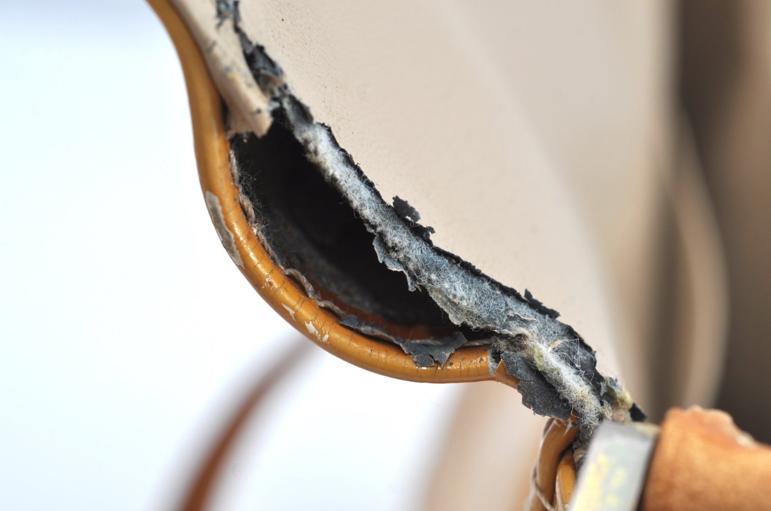 Auth Louis Vuitton Vernis Thompson Street Shoulder Bag Yellow M91008 Junk K6036