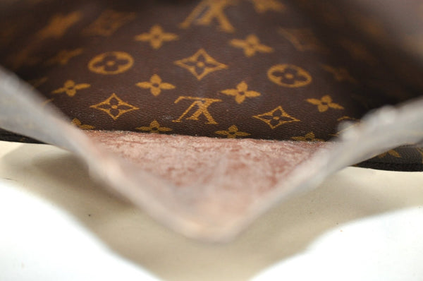 Authentic Louis Vuitton Monogram Saint Cloud GM M51242 Shoulder Cross Bag K6068