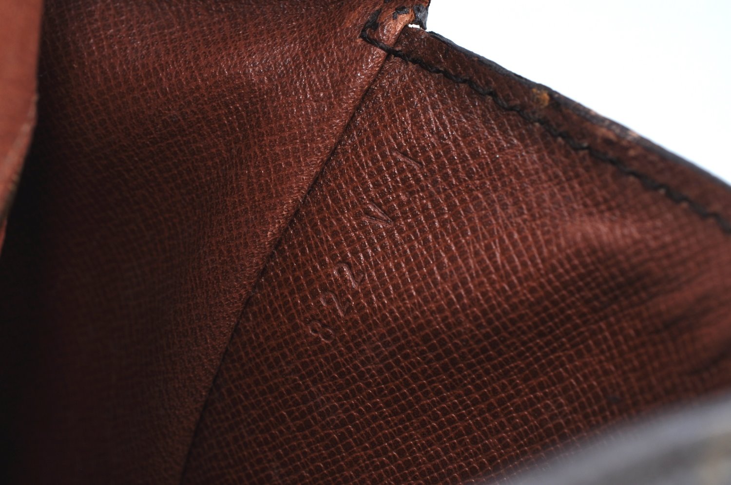 Authentic Louis Vuitton Monogram Saint Cloud GM M51242 Shoulder Cross Bag K6068