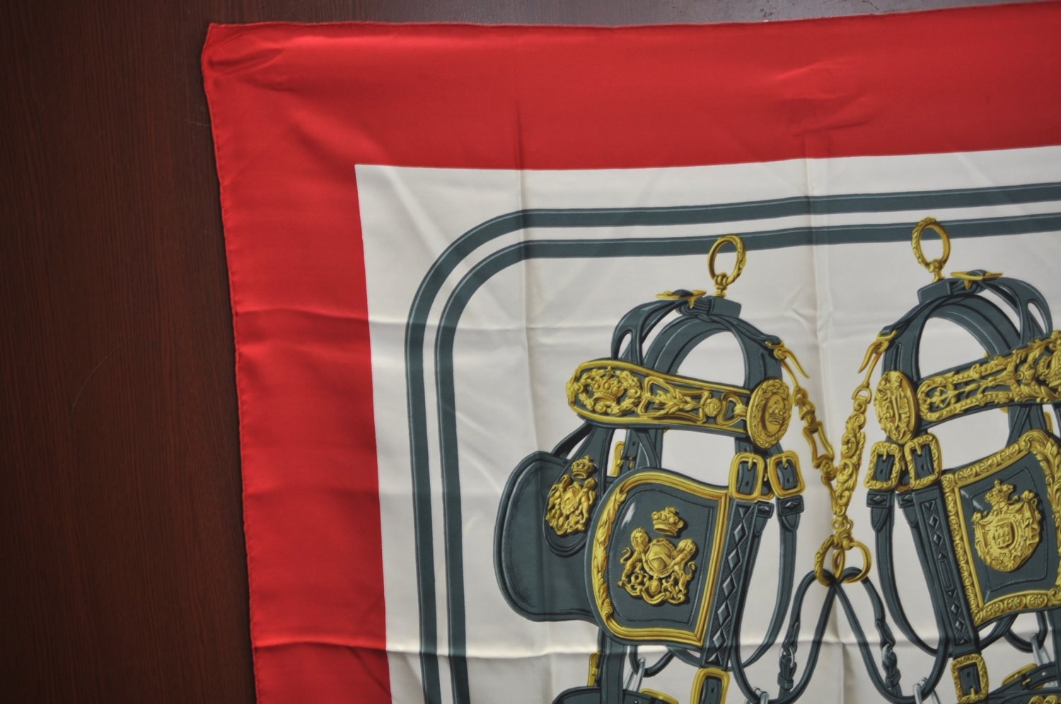 Authentic HERMES Carre 90 Scarf 