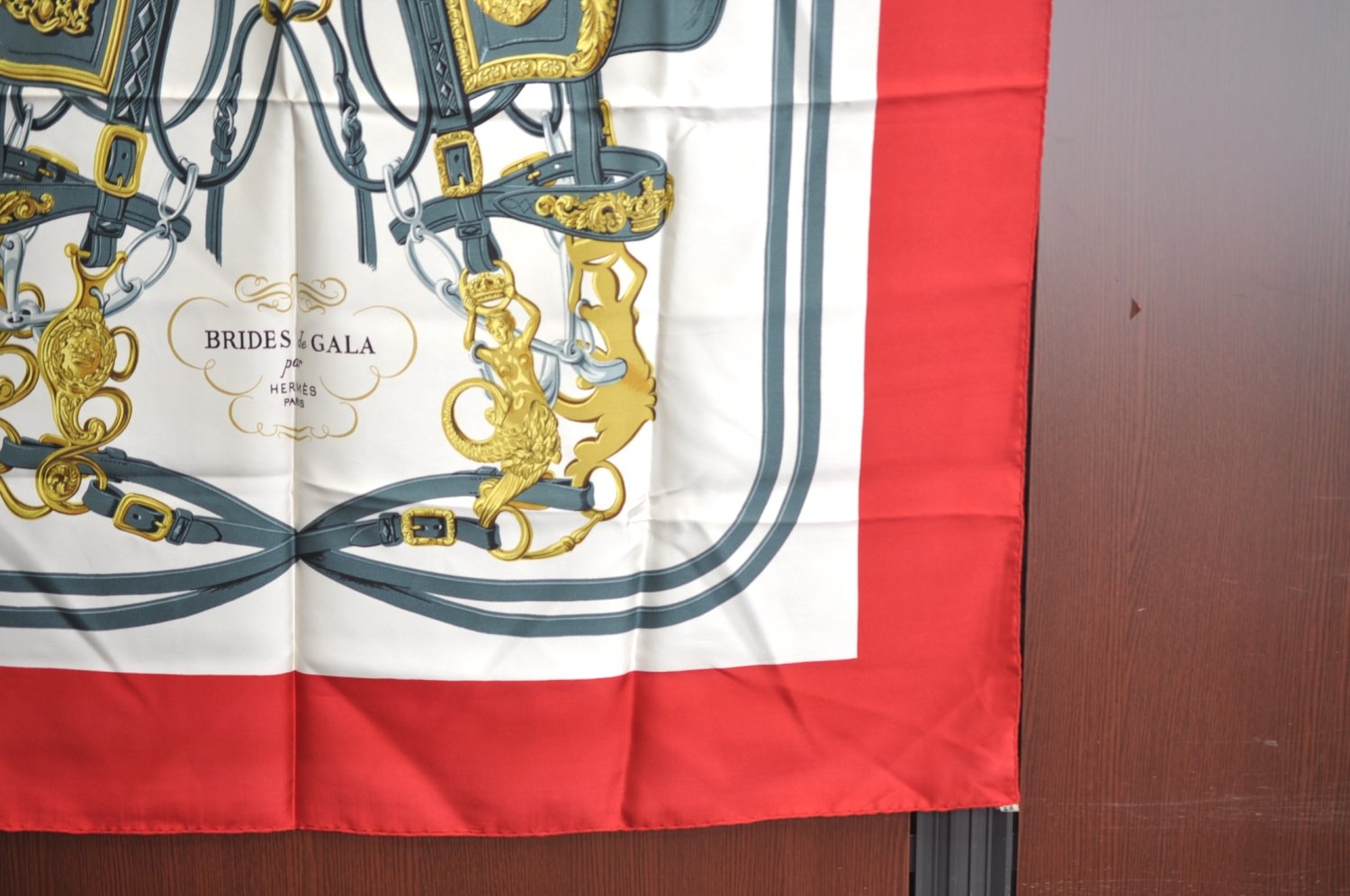 Authentic HERMES Carre 90 Scarf 