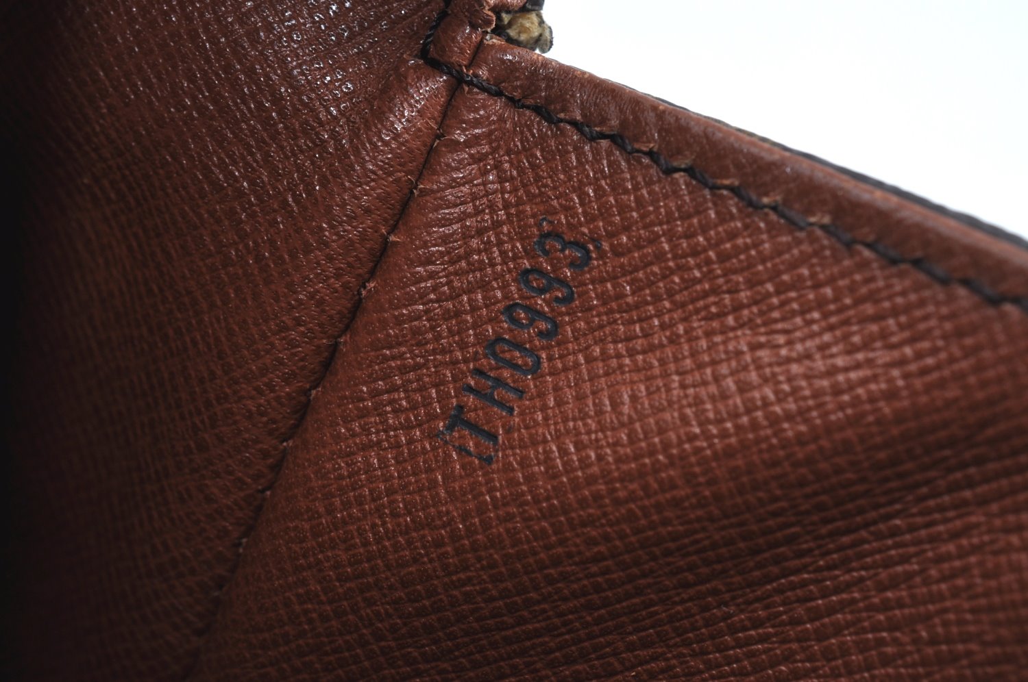 Authentic Louis Vuitton Monogram Saint Cloud GM M51242 Shoulder Cross Bag K6089