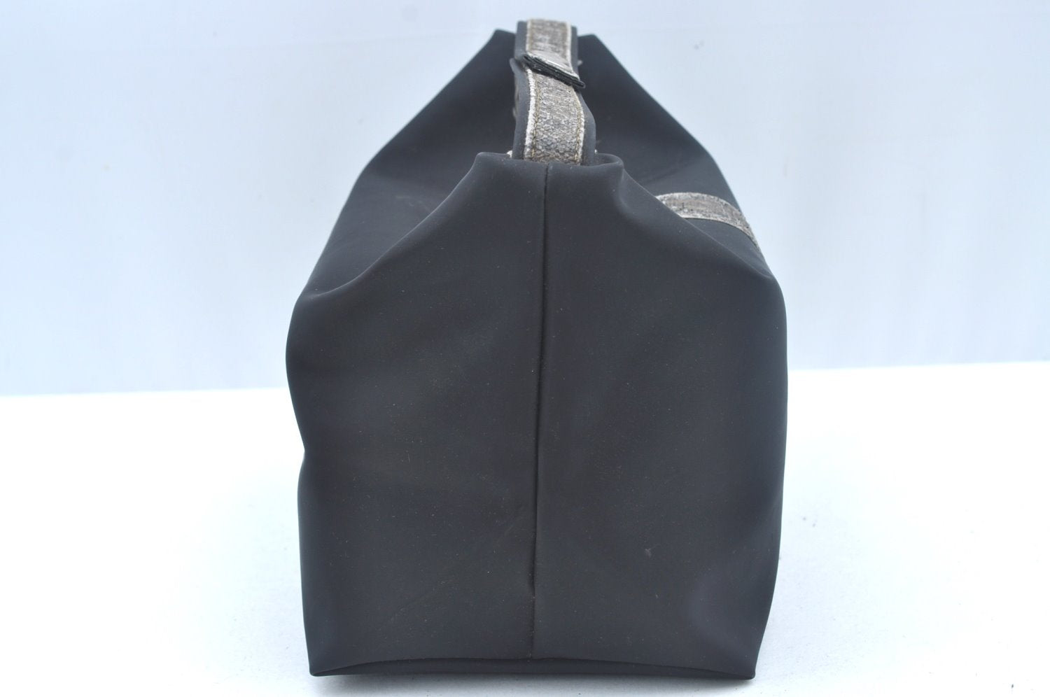 Authentic FENDI Vintage Pequin Hand Bag Pouch Purse Nylon Leather Black K6094