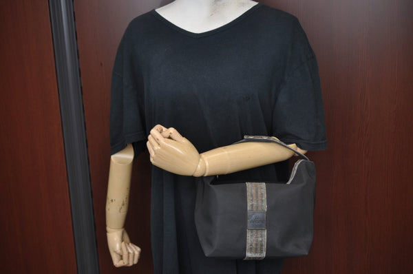 Authentic FENDI Vintage Pequin Hand Bag Pouch Purse Nylon Leather Black K6094