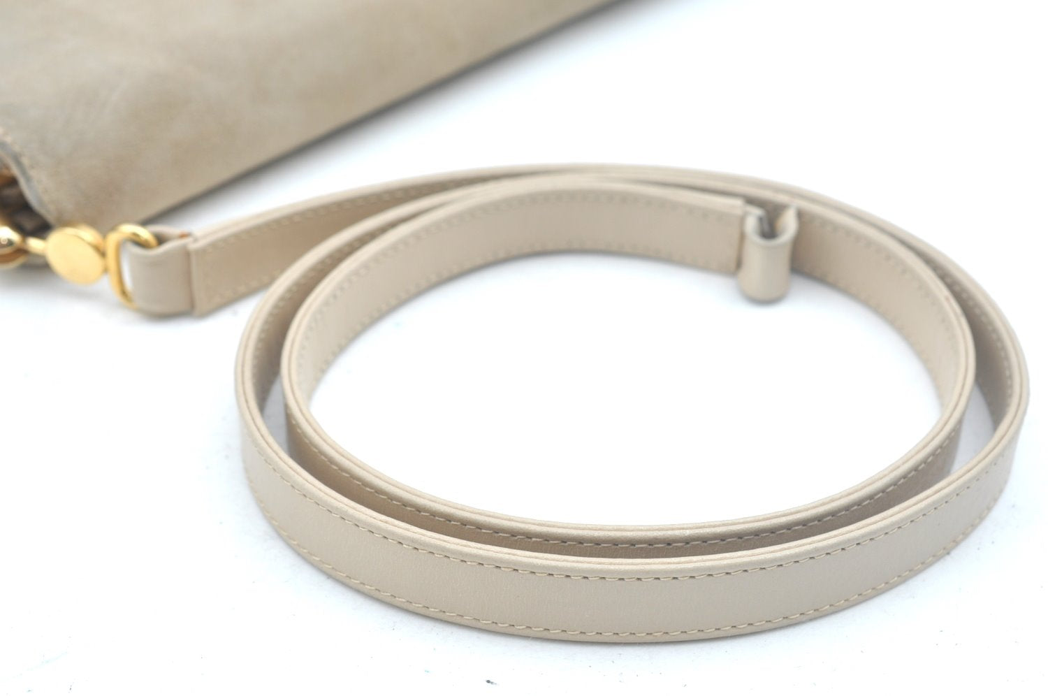 Authentic GUCCI Shoulder Cross Body Bag Purse Suede Leather Beige Junk K6107