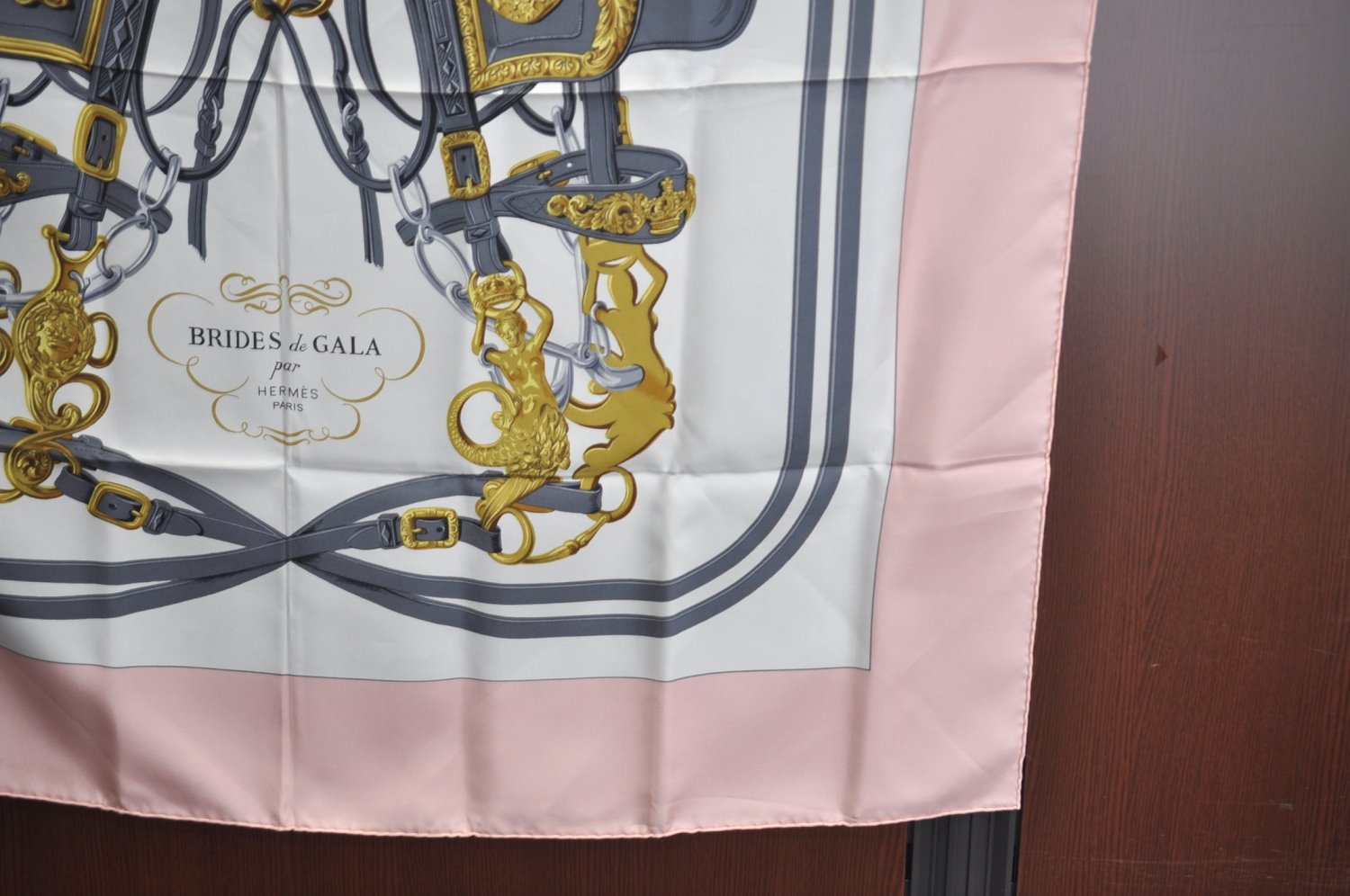 Authentic HERMES Carre 90 Scarf 