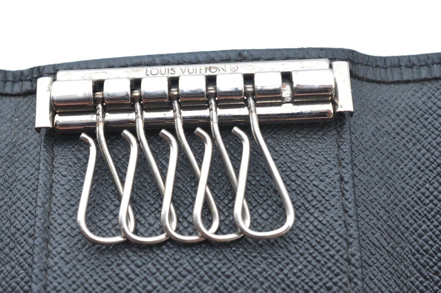 Authentic Louis Vuitton Epi Multicles 6 Key Case Black M63812 LV K6134