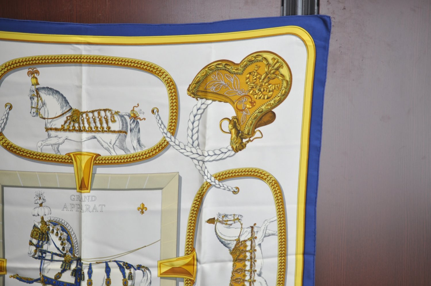 Authentic HERMES Carre 90 Scarf 