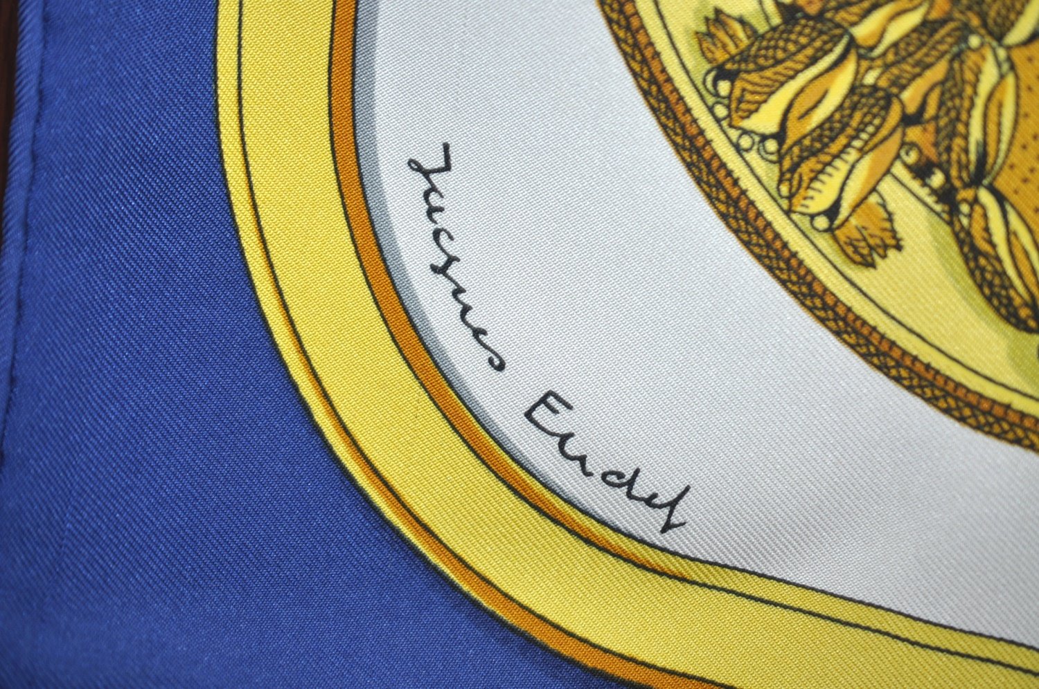 Authentic HERMES Carre 90 Scarf 