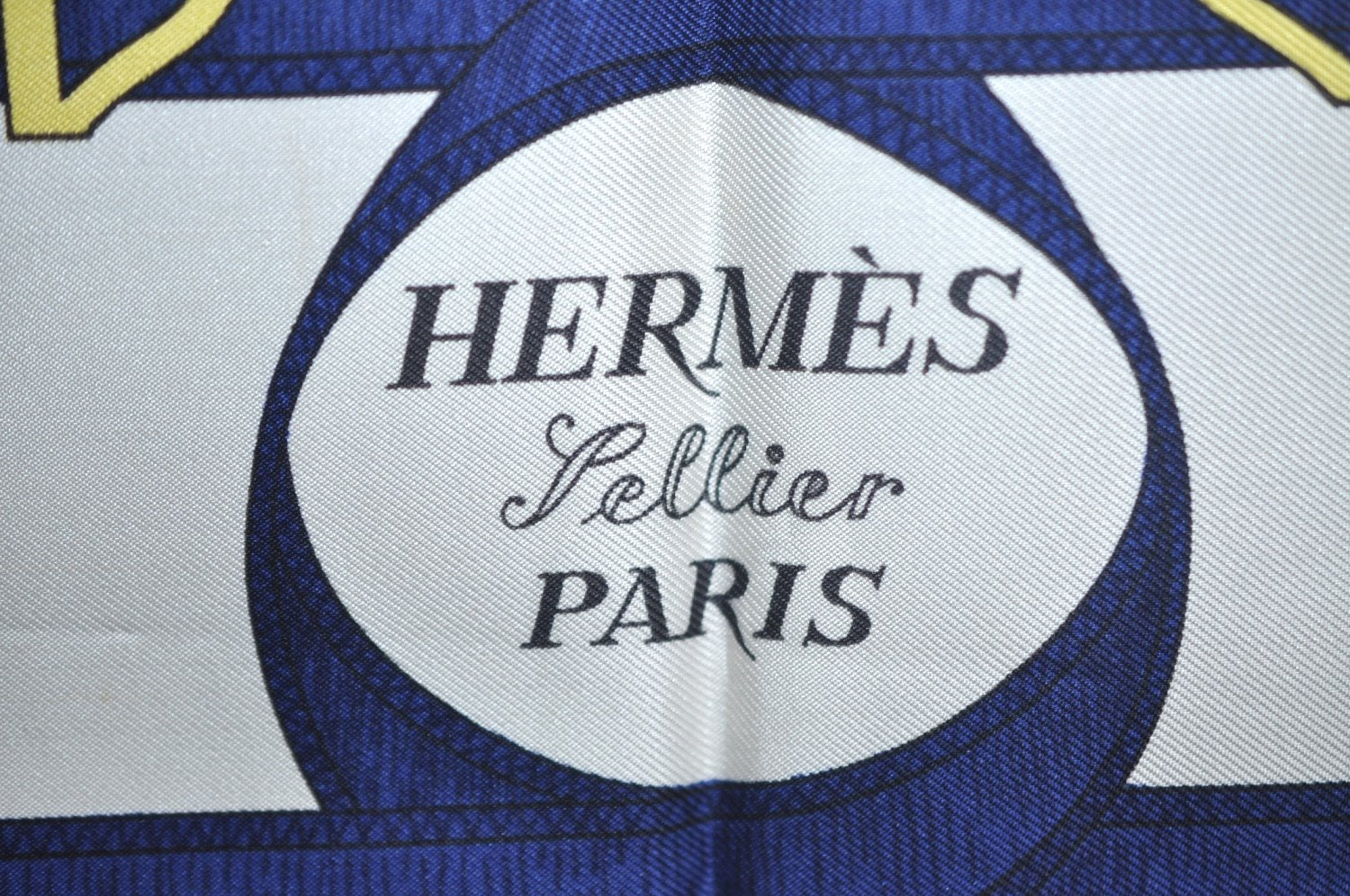 Authentic HERMES Carre 90 Scarf 