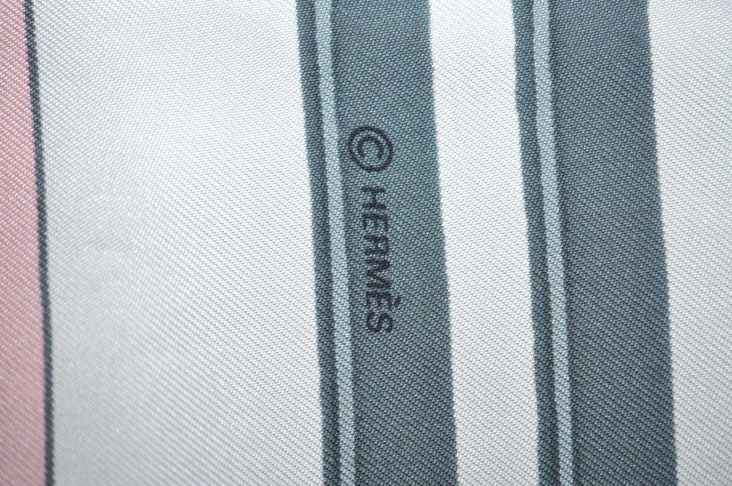 Authentic HERMES Carre 90 Scarf 