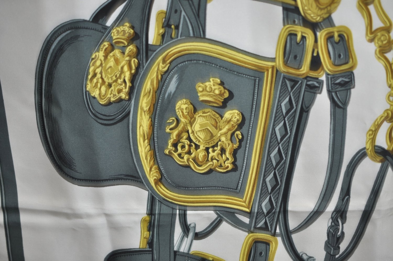 Authentic HERMES Carre 90 Scarf 