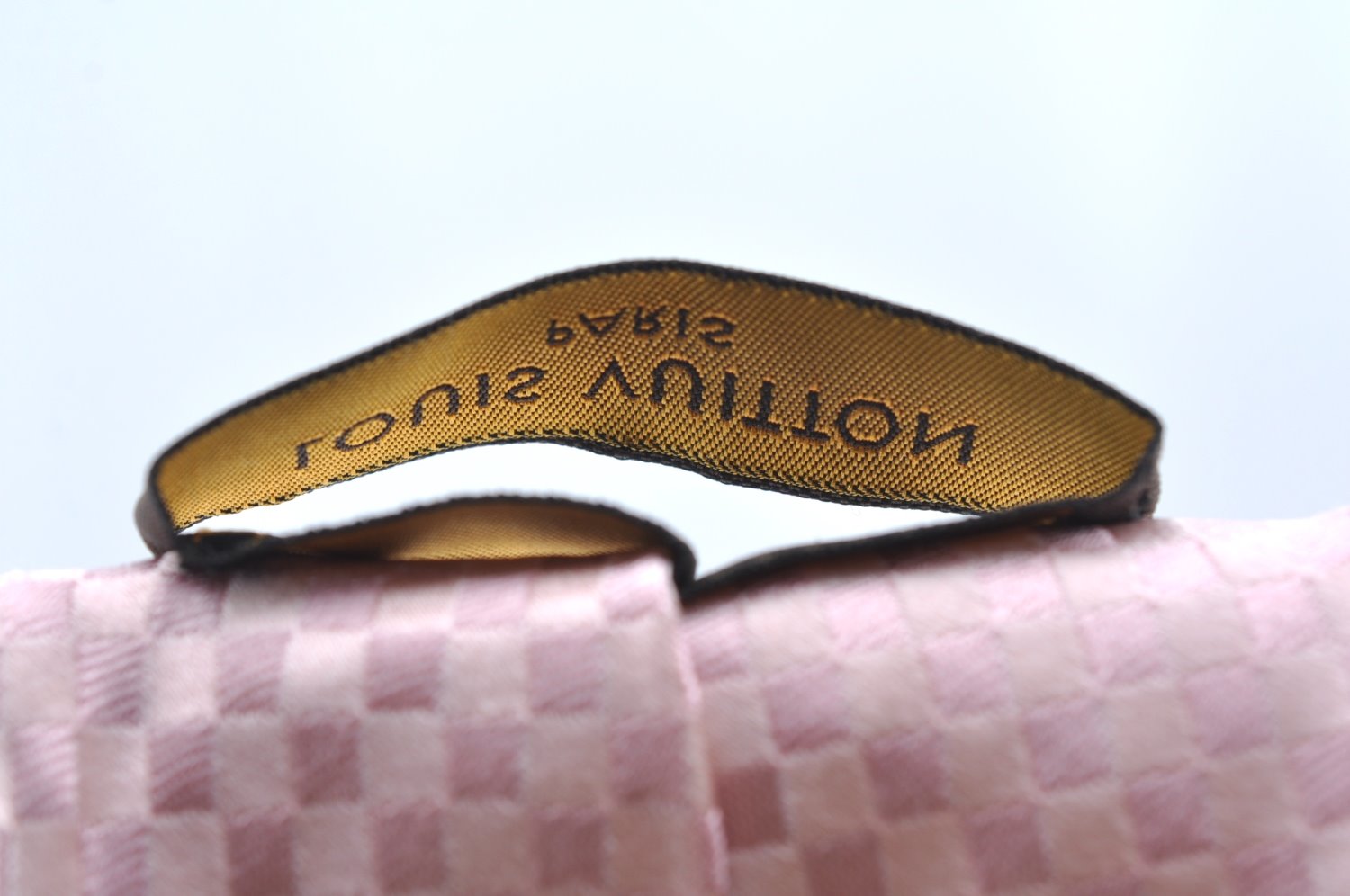 Authentic Louis Vuitton Damier Cravat Necktie Tie Silk Light Pink LV K6182