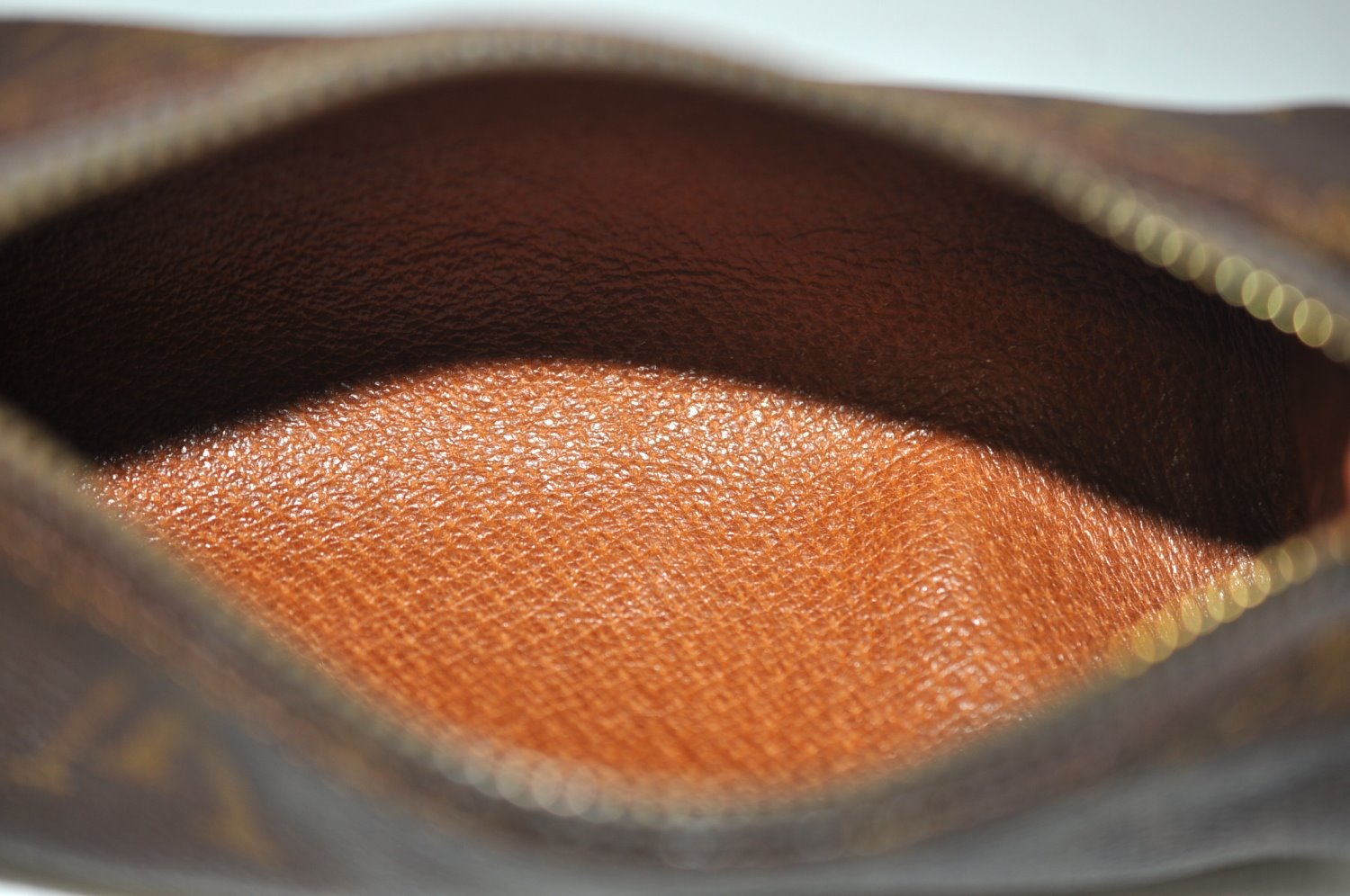 Authentic Louis Vuitton Monogram Papillon Pouch Old Model LV K6192