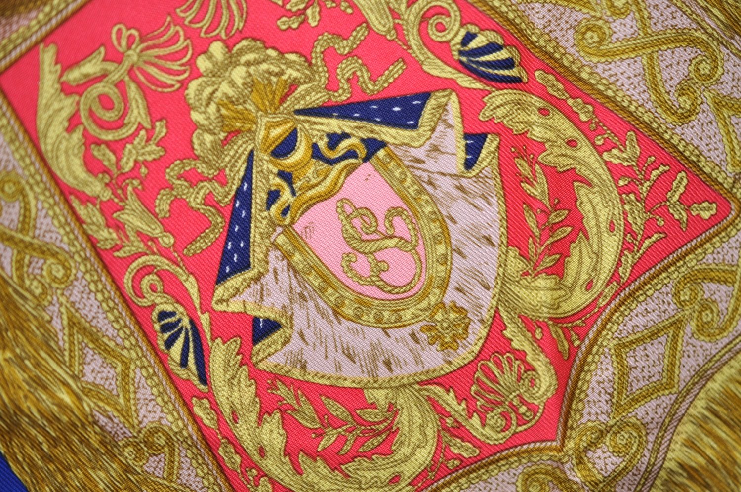 Authentic HERMES Carre 90 Scarf 