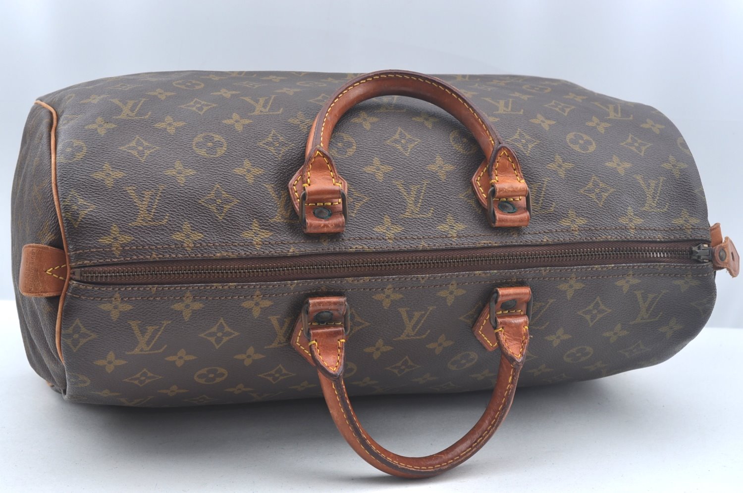 Authentic Louis Vuitton Monogram Speedy 40 Hand Boston Bag Old Model LV K6321