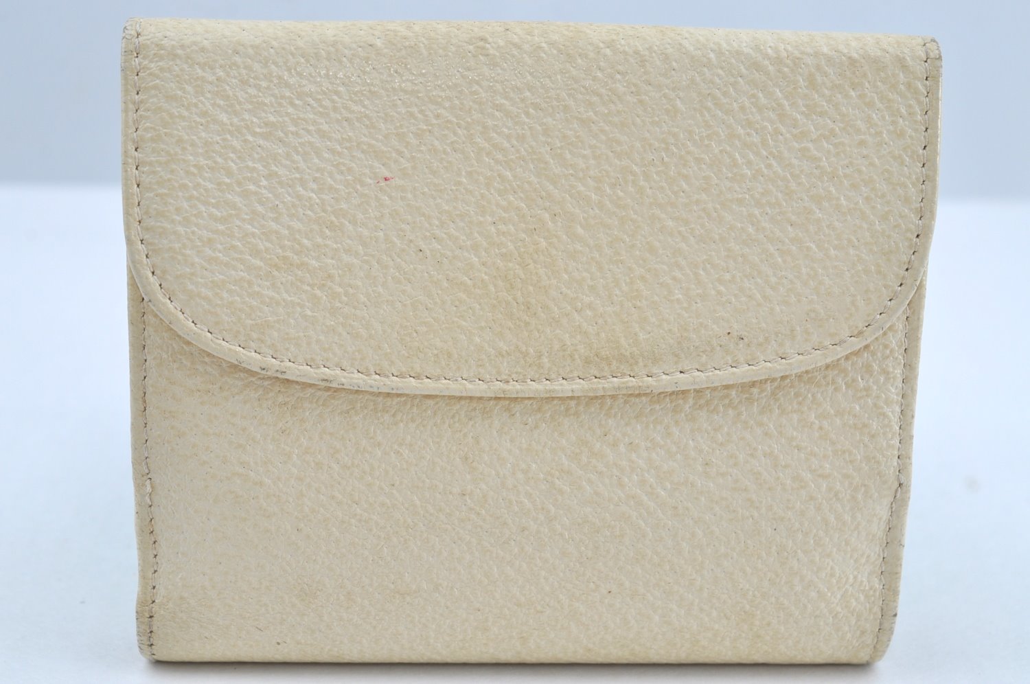 Authentic GUCCI Vintage Bifold Wallet Purse Leather White K6326