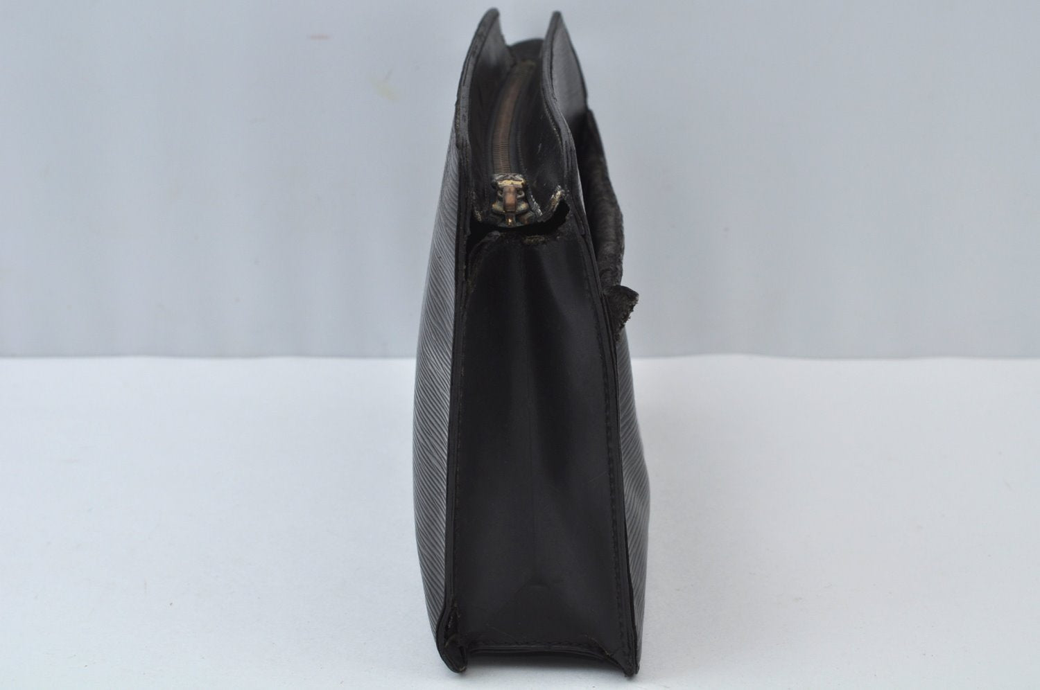 Authentic Louis Vuitton Epi Pochette Homme Clutch Hand Bag Black M52522 LV K6329