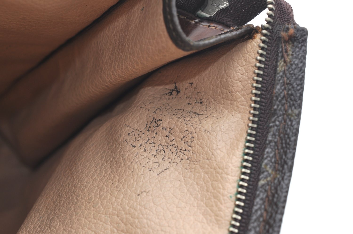 Auth Louis Vuitton Monogram Poche Toilette 26 Cosmetics Pouch Old Model LV K6335