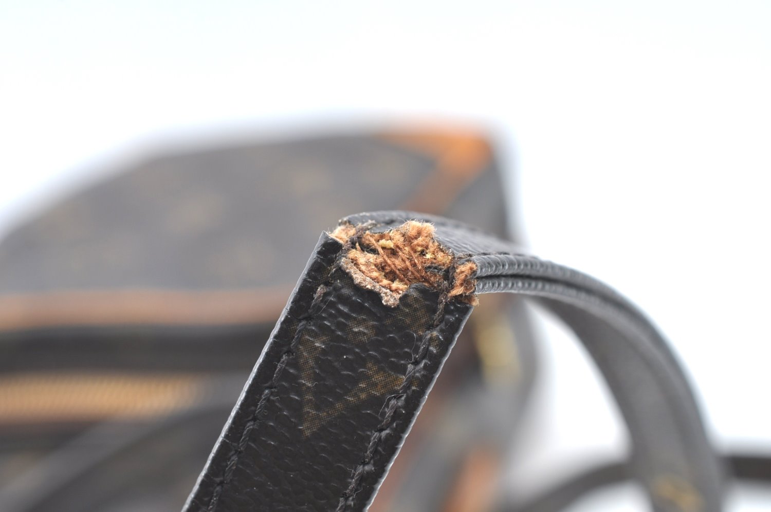 Auth Louis Vuitton Monogram Amazone Shoulder Cross Body Bag M45236 LV Junk K6339