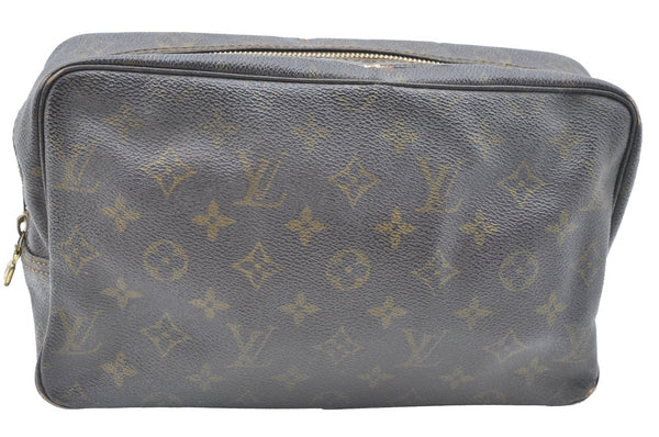Auth Louis Vuitton Monogram Trousse Toilette 28 Clutch Hand Bag M47522 LV K6357