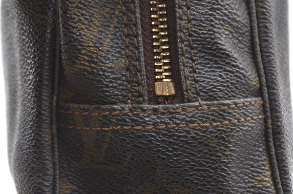 Auth Louis Vuitton Monogram Trousse Toilette 28 Clutch Hand Bag M47522 LV K6357