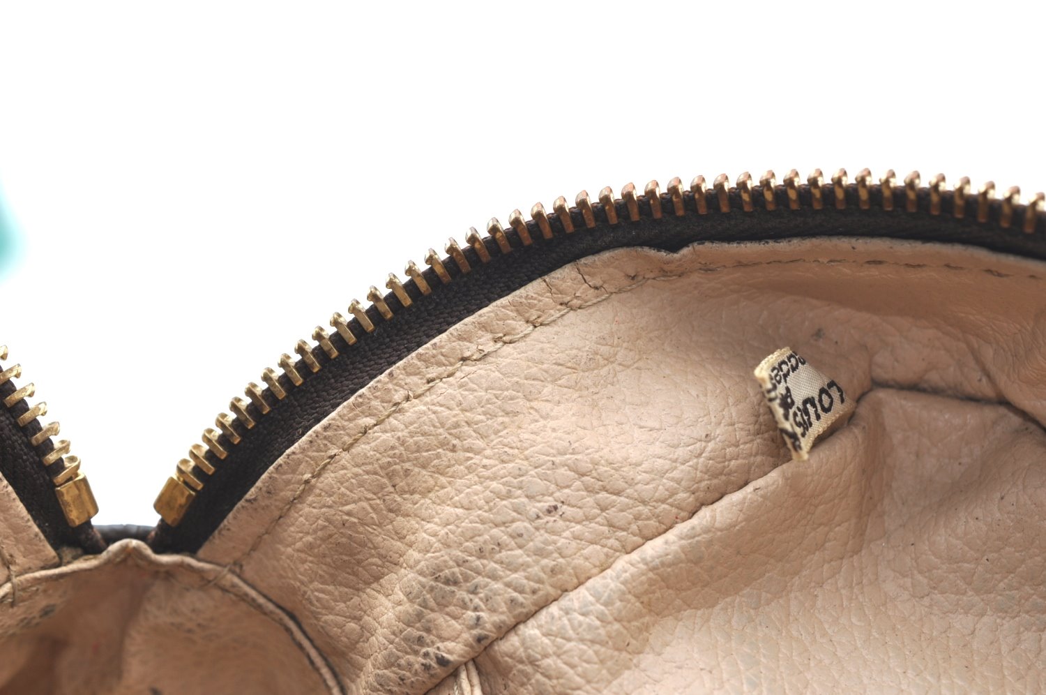 Auth Louis Vuitton Monogram Trousse Toilette 28 Clutch Hand Bag M47522 LV K6357