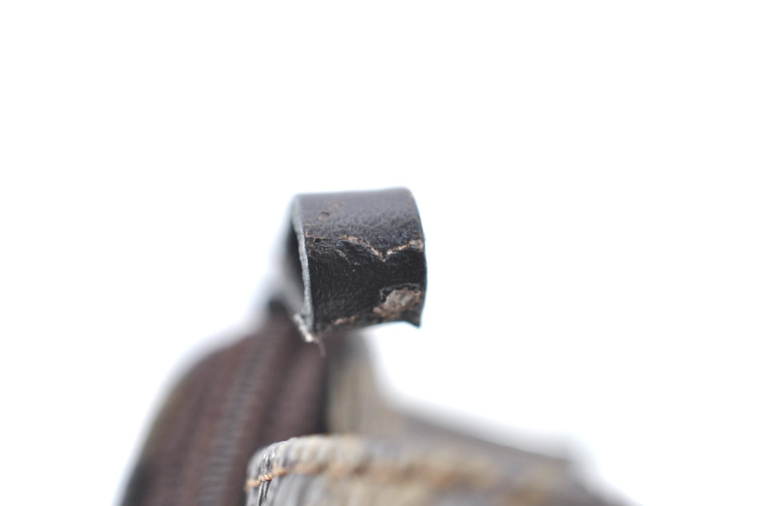 Authentic Louis Vuitton Monogram Pochette Secret M45484 Shoulder Bag Pouch K6364