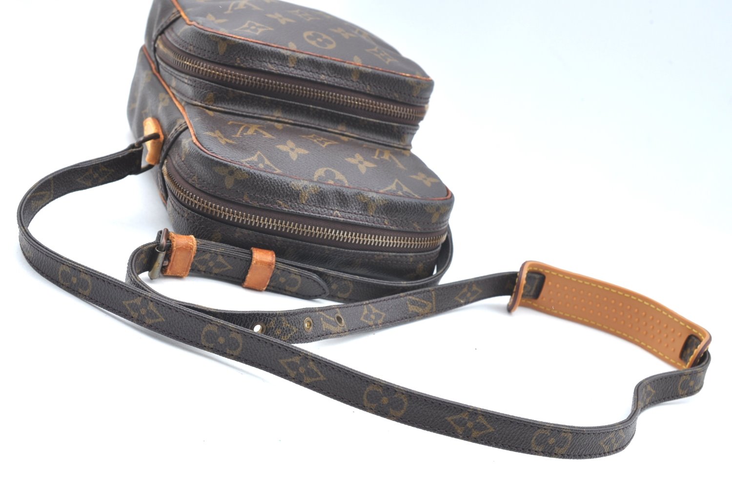 Authentic Louis Vuitton Monogram Amazone Shoulder Cross Body Bag M45236 LV K6387