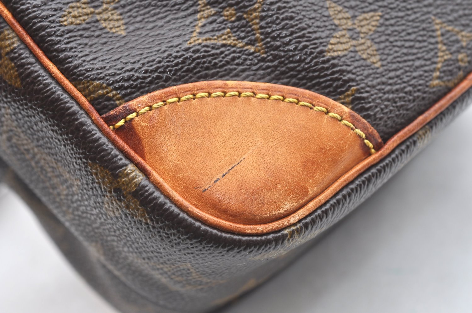 Authentic Louis Vuitton Monogram Amazone Shoulder Cross Body Bag M45236 LV K6387