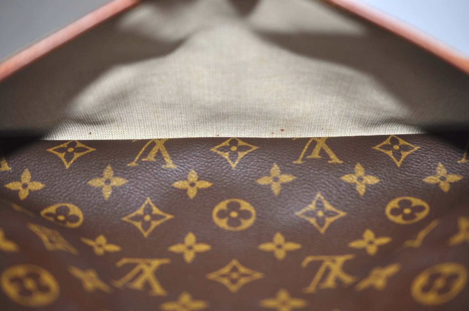 Authentic Louis Vuitton Monogram Deauville Hand Bag M47270 LV K6390