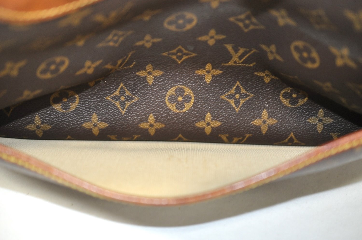Authentic Louis Vuitton Monogram Deauville Hand Bag M47270 LV K6408