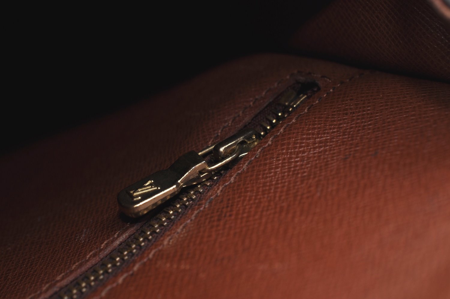 Authentic Louis Vuitton Monogram Saint Cloud MM M51243 Shoulder Bag Junk K6413