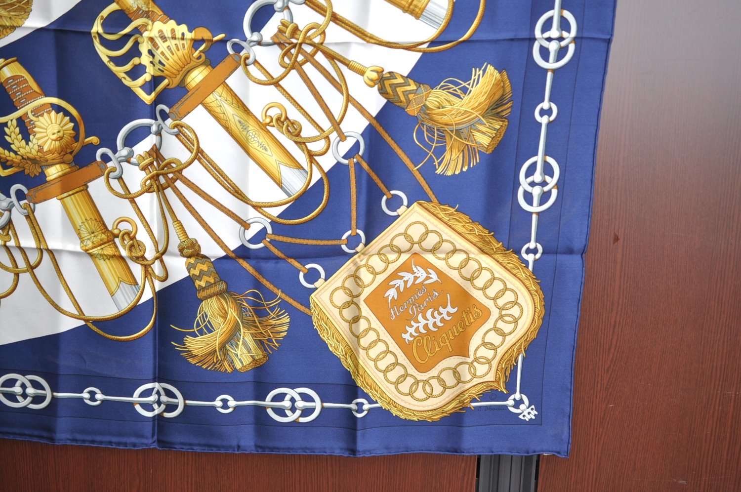 Authentic HERMES Carre 90 Scarf 