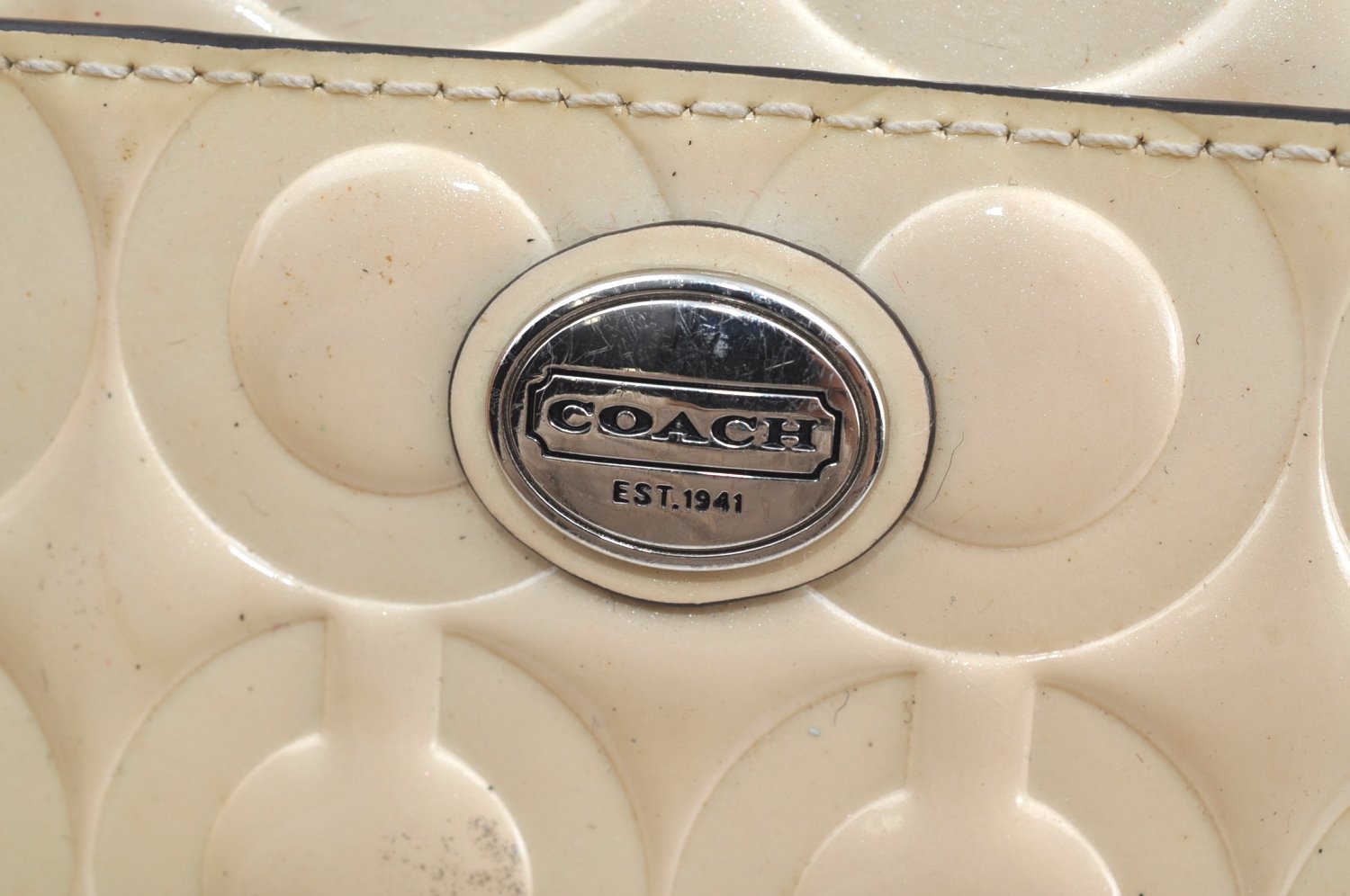 Authentic COACH Op Art Enamel Hand Bag Pouch Wallet Purse White K6496