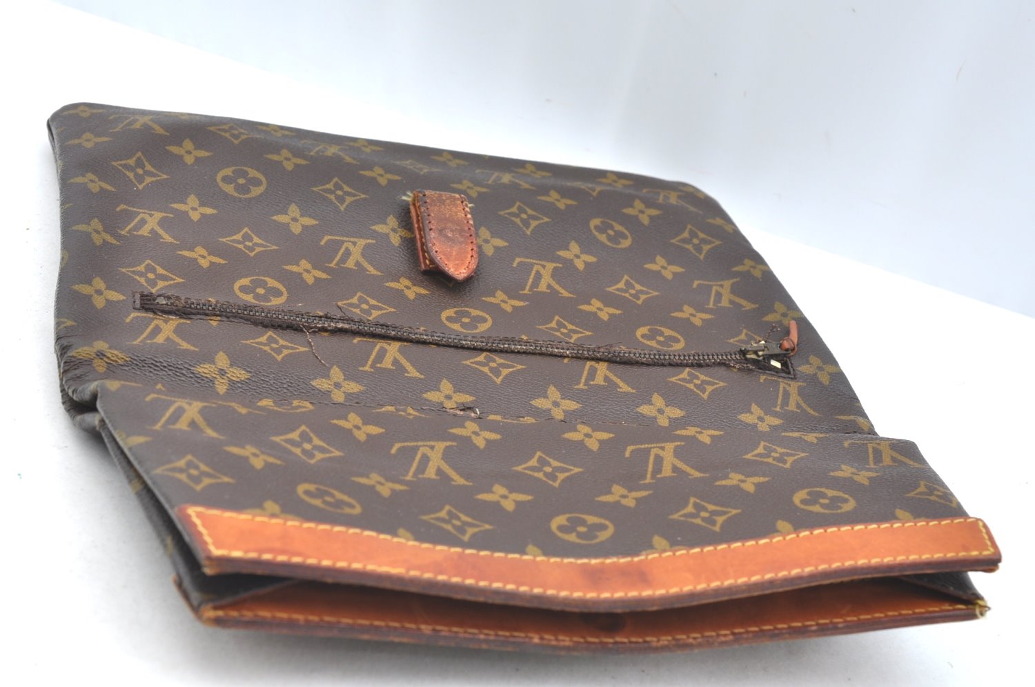 Auth Louis Vuitton Monogram Pochette Pliante Clutch Hand Bag Old Model LV Junk K6531