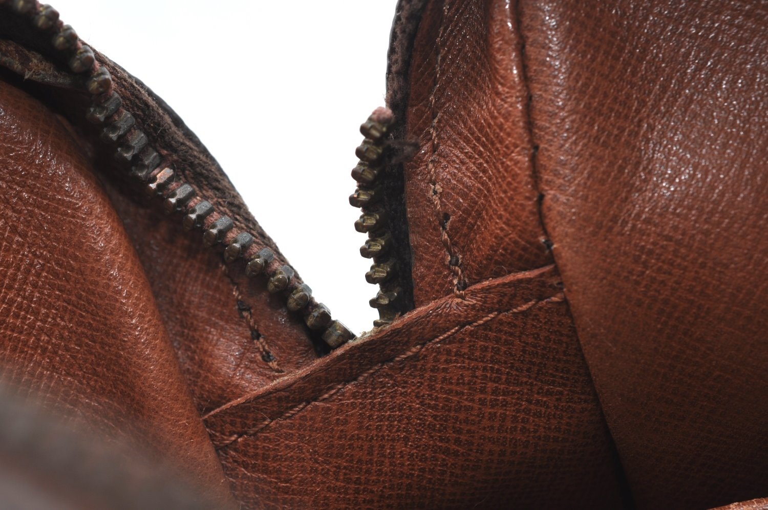 Auth Louis Vuitton Monogram Danube Shoulder Cross Body Bag M45266 LV Junk K6544